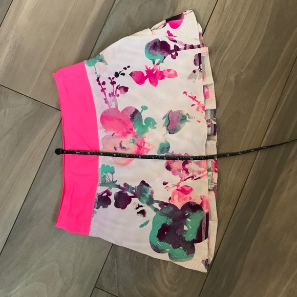 Lululemon Pace Setter Skirt Blur Blossom Neon Pink - Picture 10 of 16